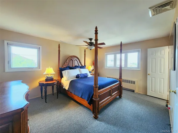 $1,250,000 | 7 Market Drive, Syosset, NY 11791