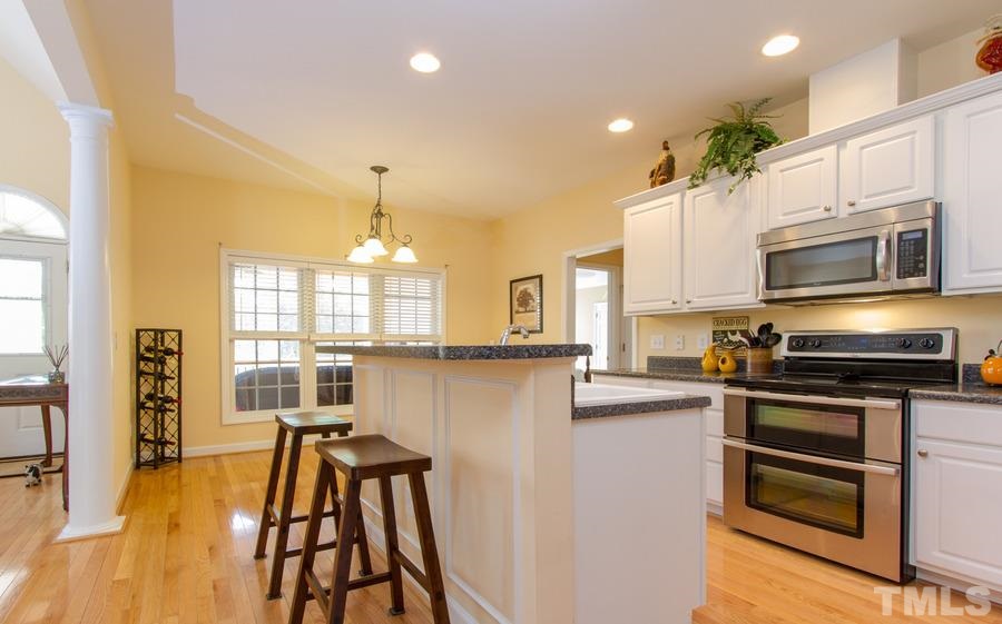 9204 Little Ridge Place Zebulon, NC 27597 - Photo 6 of 19 This kitchen Sparkels