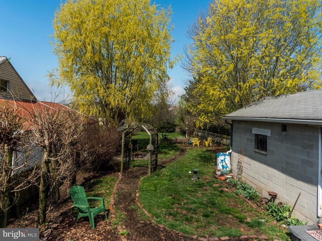 2163 Cloverleaf Road Mount Joy, PA 17552 - Photo 23 of 29