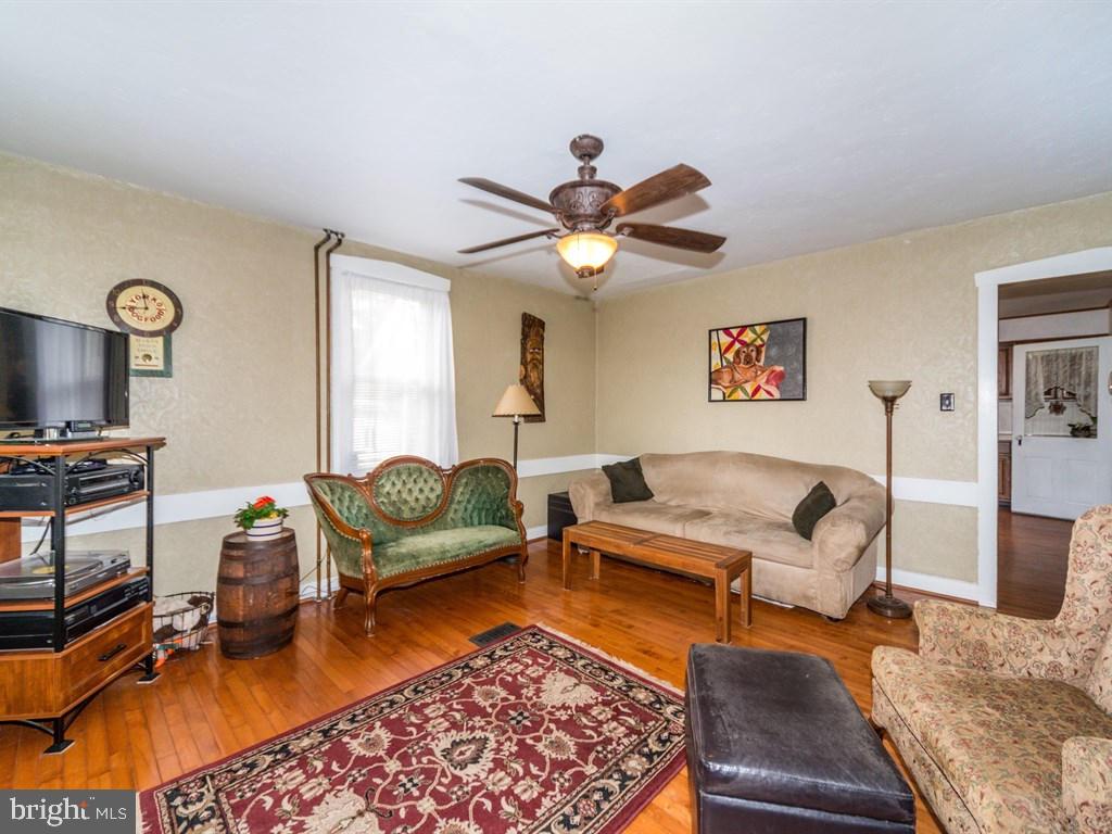 2163 Cloverleaf Road Mount Joy, PA 17552 - Photo 9 of 29
