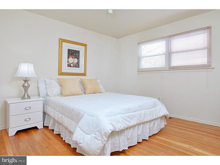 209 Sandringham Road Cherry Hill, NJ 08003 - Photo 10 of 12