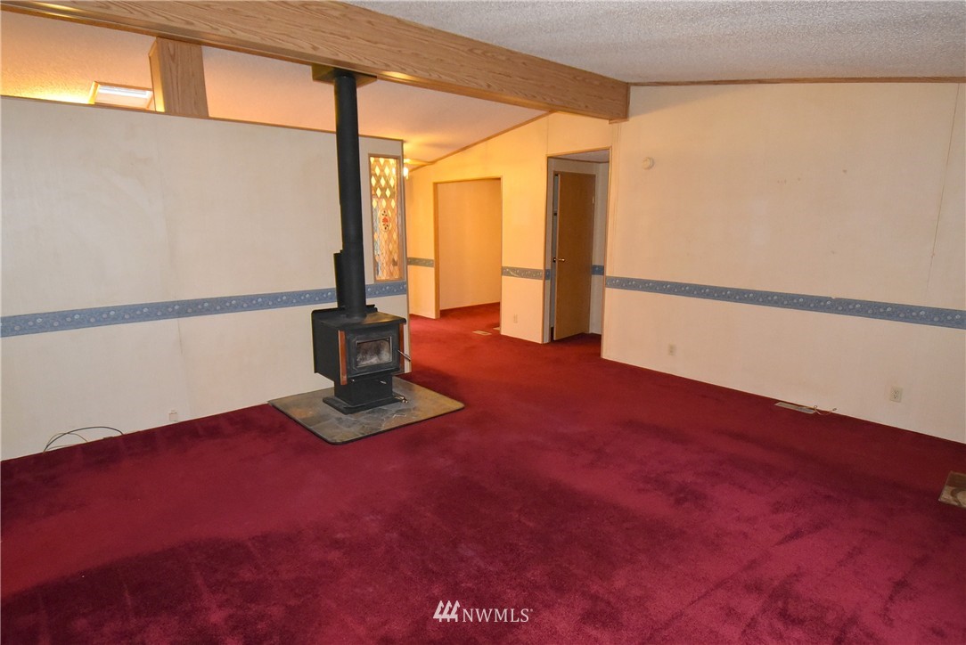 7958 Crockett Road Blaine, WA 98230 - Photo 6 of 24 Gallery Image 6