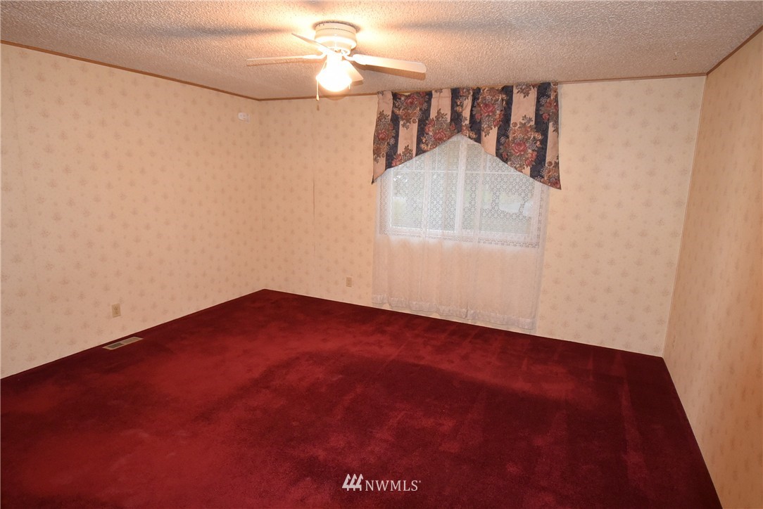 7958 Crockett Road Blaine, WA 98230 - Photo 8 of 24 Gallery Image 8