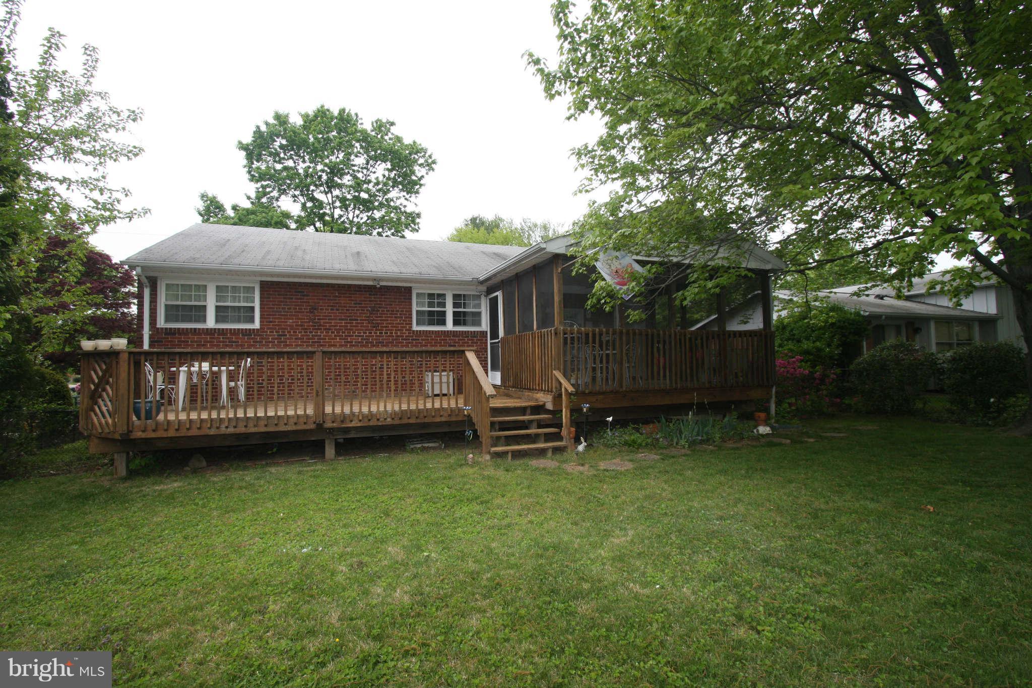 404 Hannes Street Silver Spring, MD 20901 - Photo 20 of 22 Exterior (Rear)