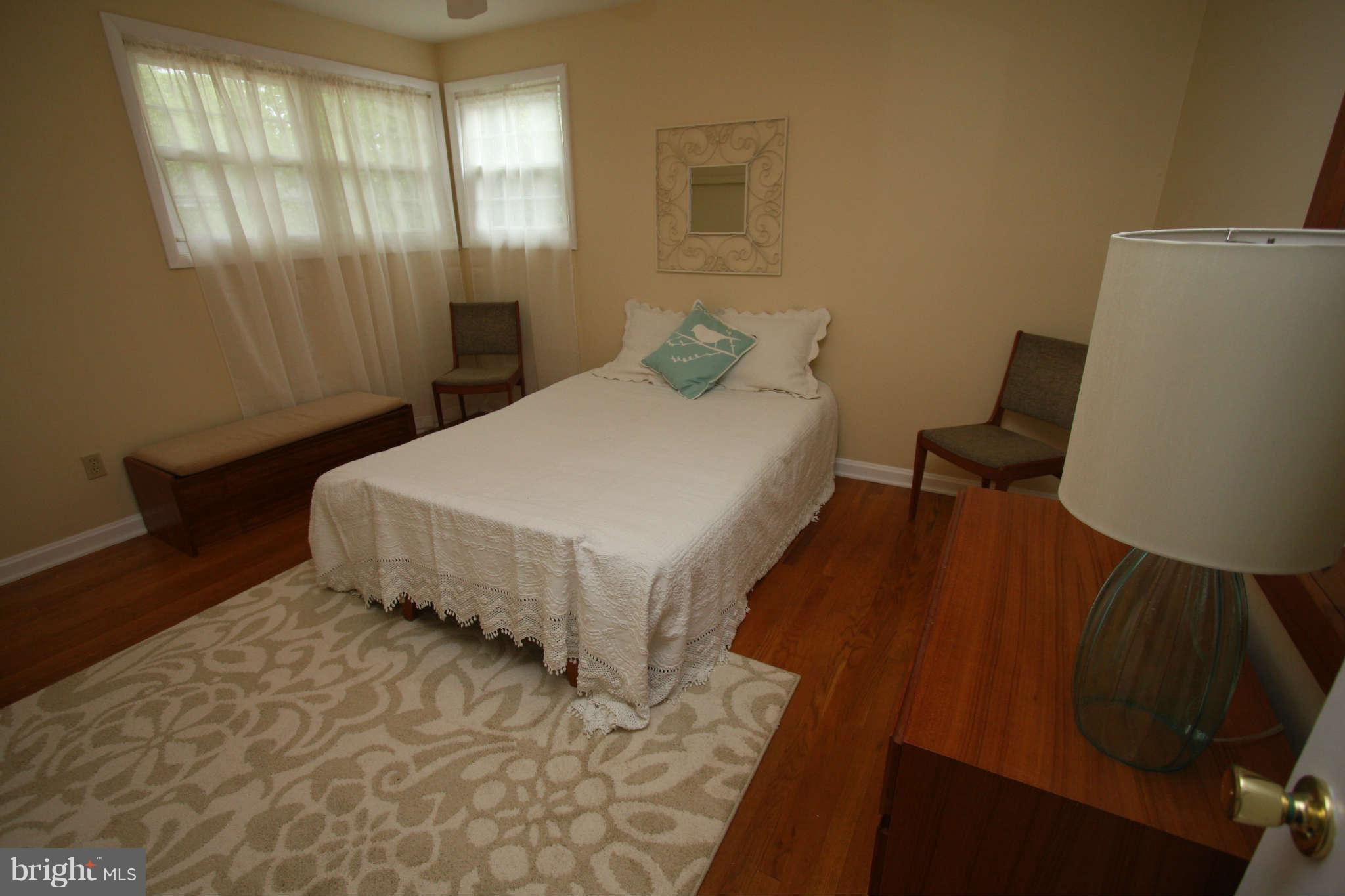 404 Hannes Street Silver Spring, MD 20901 - Photo 6 of 22 Bath (Master)
