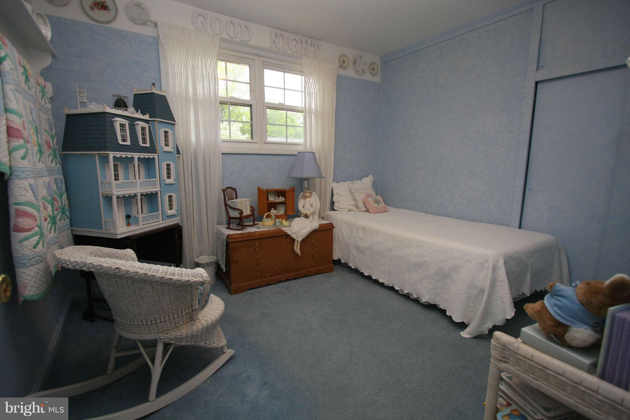 404 Hannes Street Silver Spring, MD 20901 - Photo 8 of 22 Bedroom