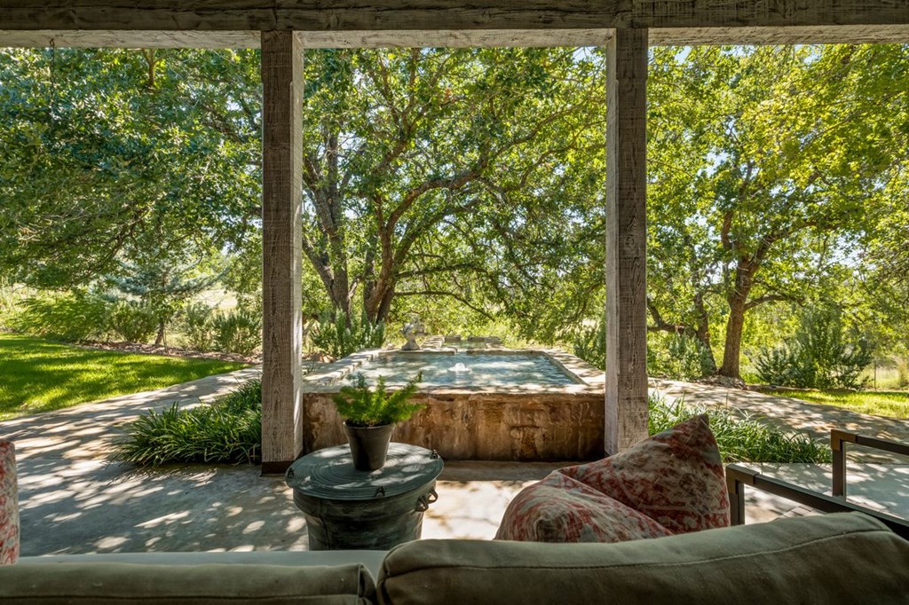 1267 Funf Kinder Road Fredericksburg, TX 78624 - Photo 63 of 92 Gallery Image 63