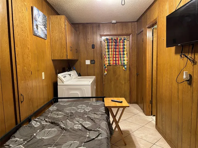 $370,000 | 403 North Hall Street, Fairfield, TX 75840