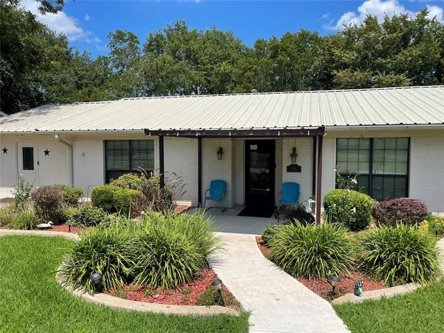 $370,000 | 403 North Hall Street, Fairfield, TX 75840