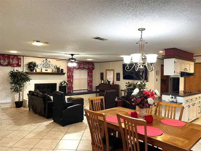 $370,000 | 403 North Hall Street, Fairfield, TX 75840