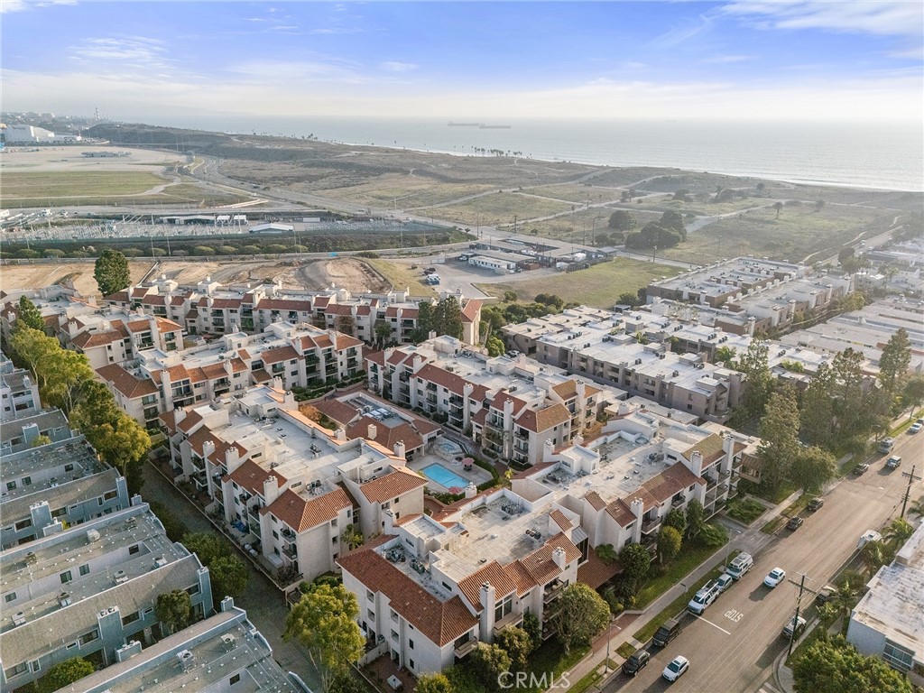 8180 Manitoba Street, Unit 302 Playa del Rey, CA 90293 - Photo 30 of 31 a view of a city with an ocean