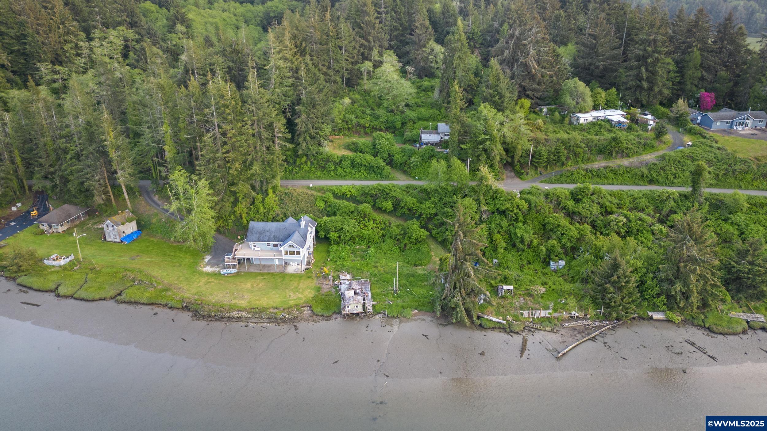 5916 South Bay Road Toledo, OR 97391 - Photo 6 of 19 Gallery Image 6