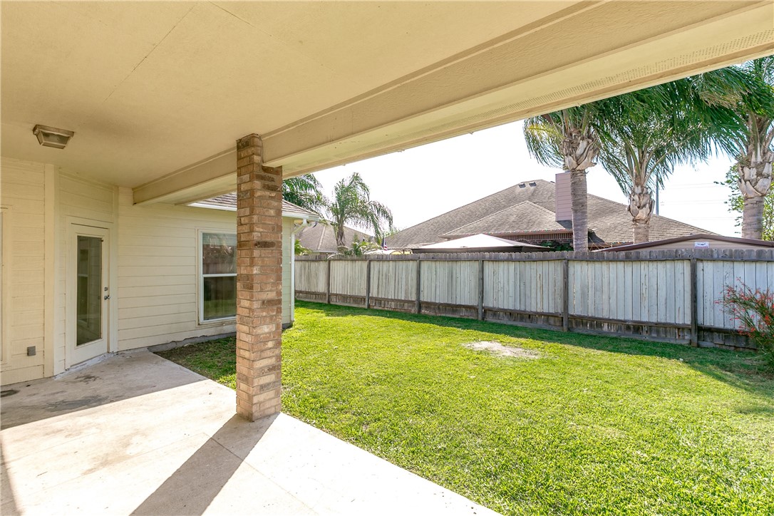 8209 Tango Circle Corpus Christi, TX 78414 - Photo 24 of 28 a view of a backyard