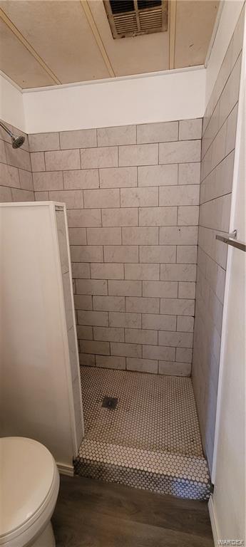 5642 Rocky Road Fort Mohave, AZ 86426 - Photo 3 of 27 a bathroom with a shower