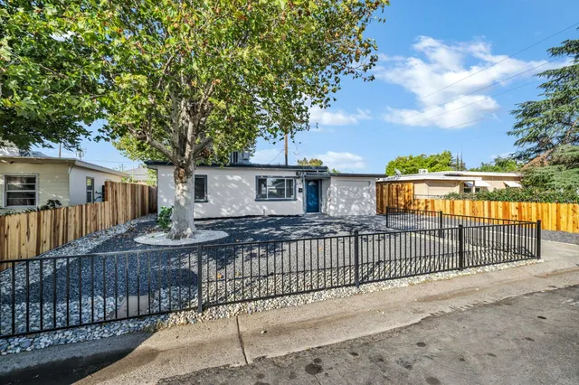 $385,000 | 2155 Whippoorwill Lane, Sacramento, CA 95821