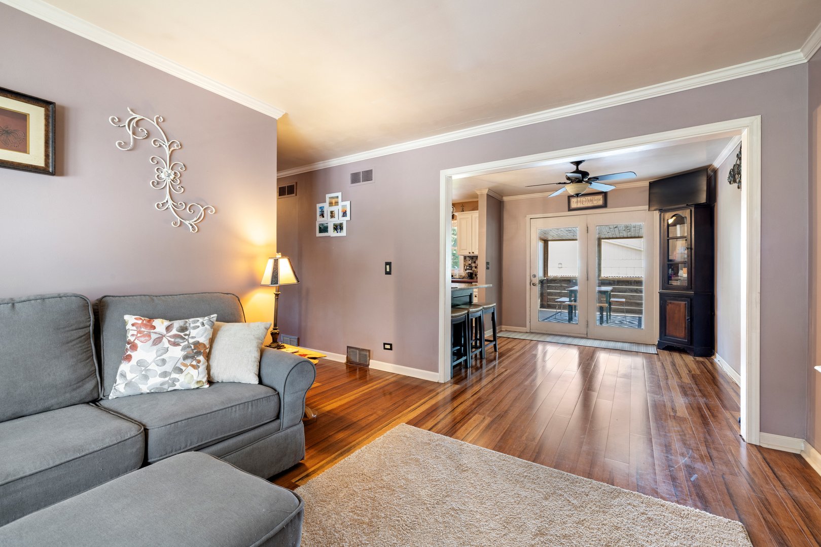 745 Sunbury Road South Elgin, IL 60177 - Photo 5 of 41
