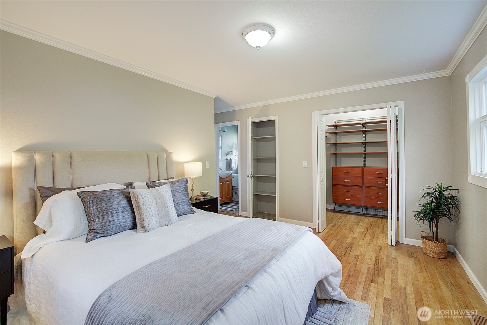 15023 Simonds Road Northeast Kenmore, WA 98028 - Photo 16 of 26