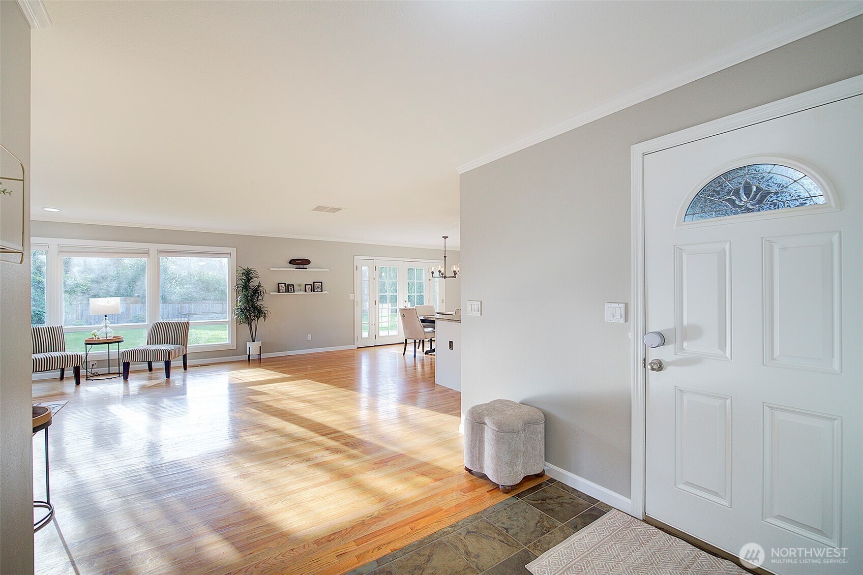 15023 Simonds Road Northeast Kenmore, WA 98028 - Photo 4 of 26