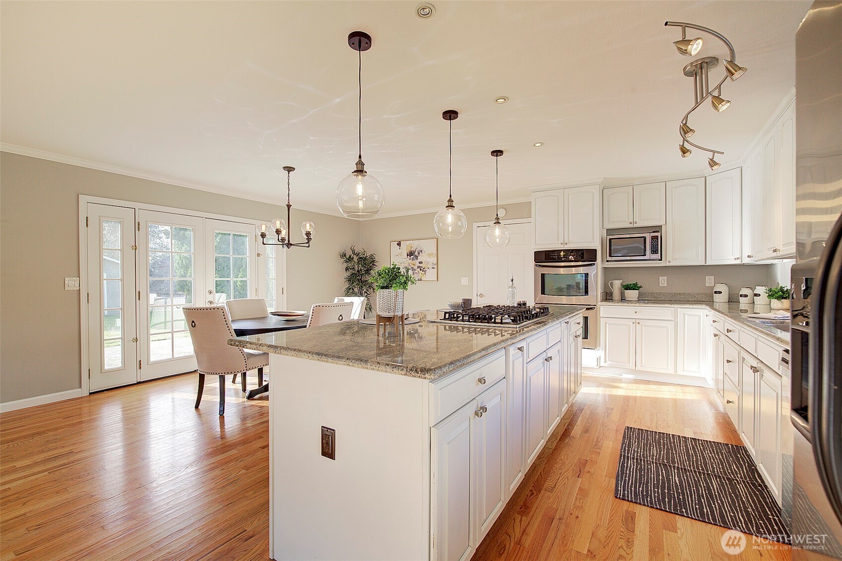 15023 Simonds Road Northeast Kenmore, WA 98028 - Photo 10 of 26