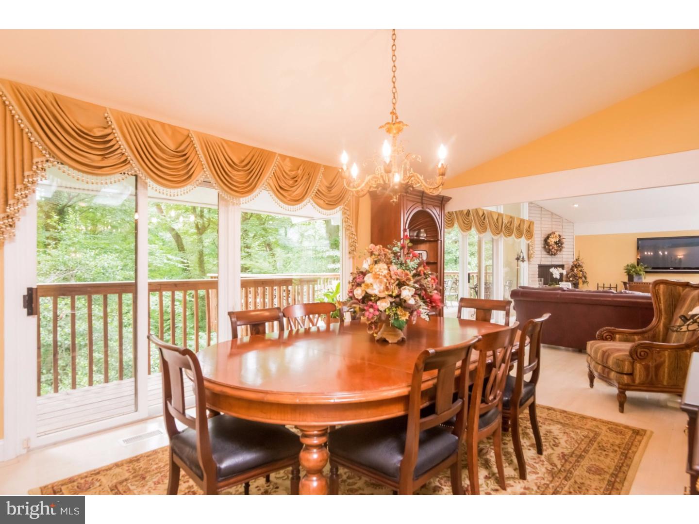 965 Dale Road Jenkintown, PA 19046 - Photo 5 of 25 Dining Room