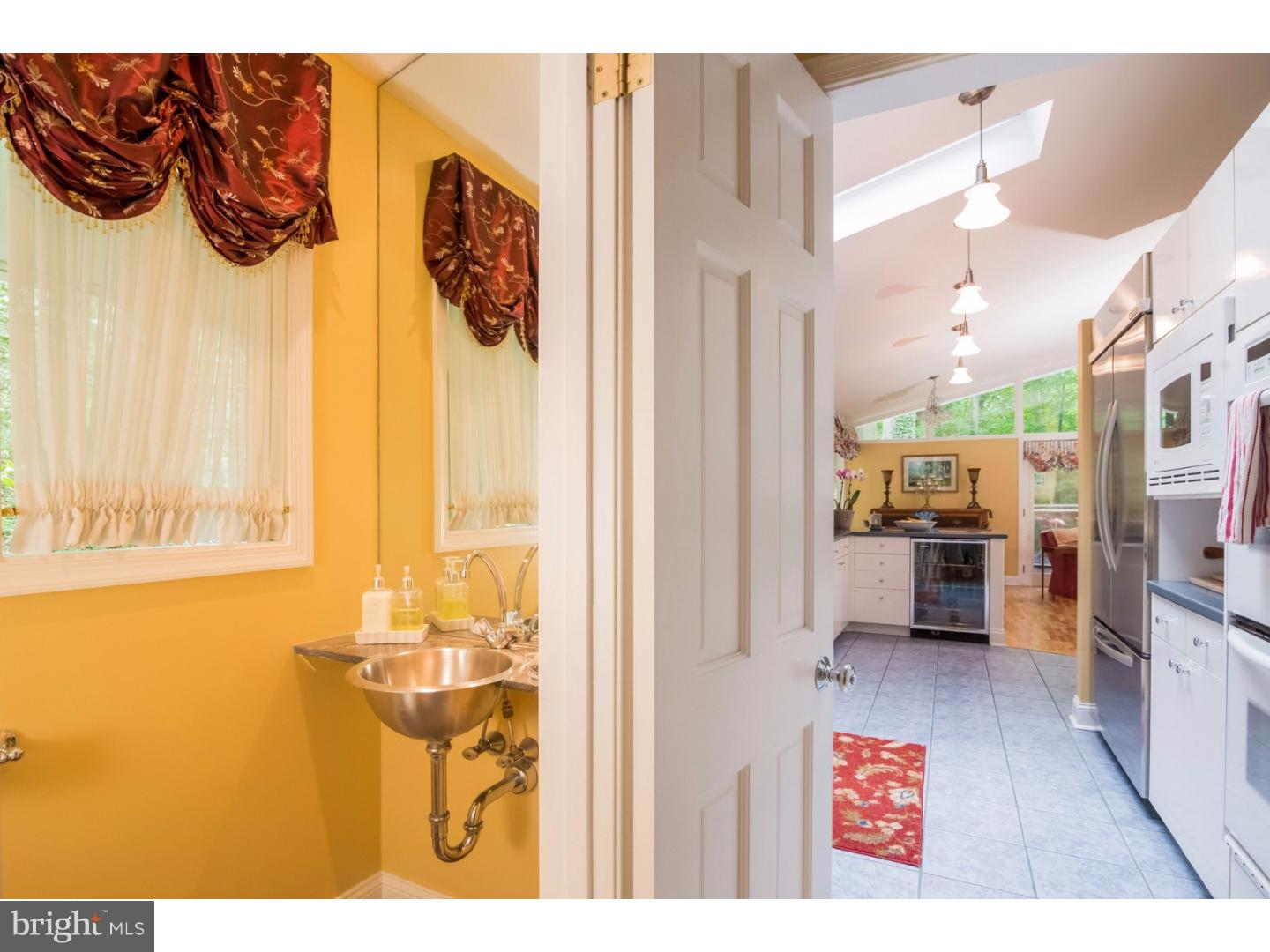 965 Dale Road Jenkintown, PA 19046 - Photo 10 of 25 Half Bath