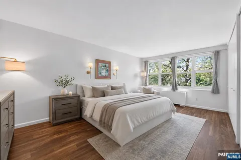 $389,999 | 926 Bloomfield Avenue, Unit 3A, Glen Ridge, NJ 07028