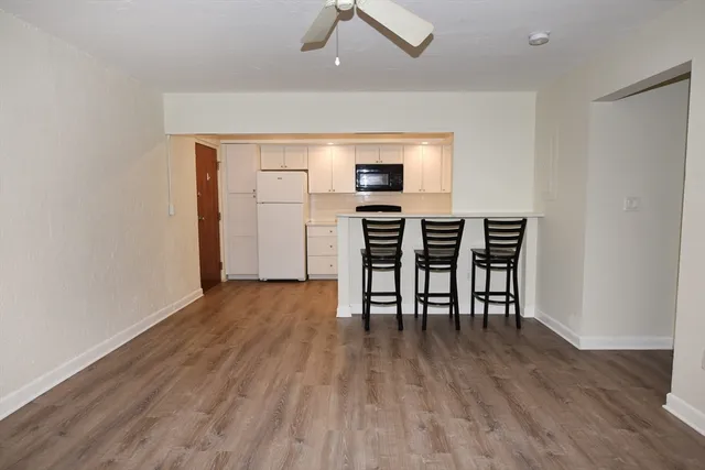 $1,900 | 106 Broad Street, Unit 16, Weymouth, MA 02188
