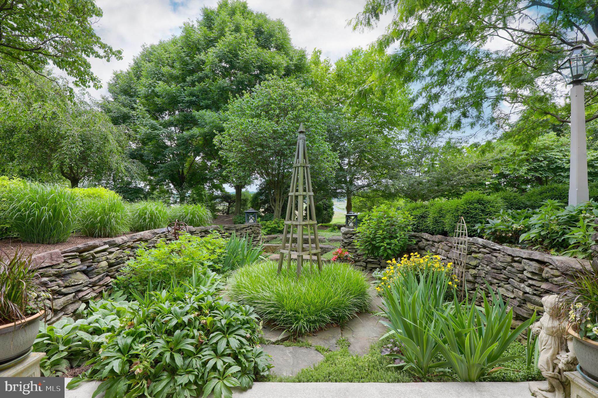 2929 Weaver Road Lancaster, PA 17601 - Photo 49 of 70