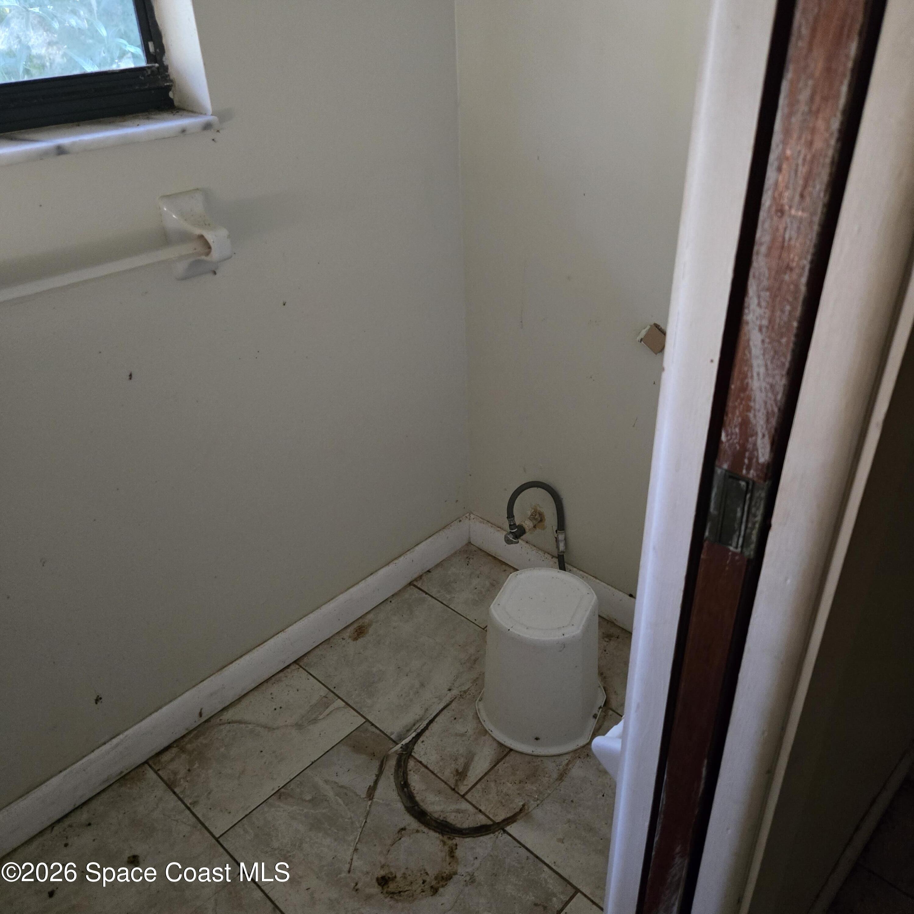 455 East Hall Road Merritt Island, FL 32953 - Photo 16 of 35 20260106_155154