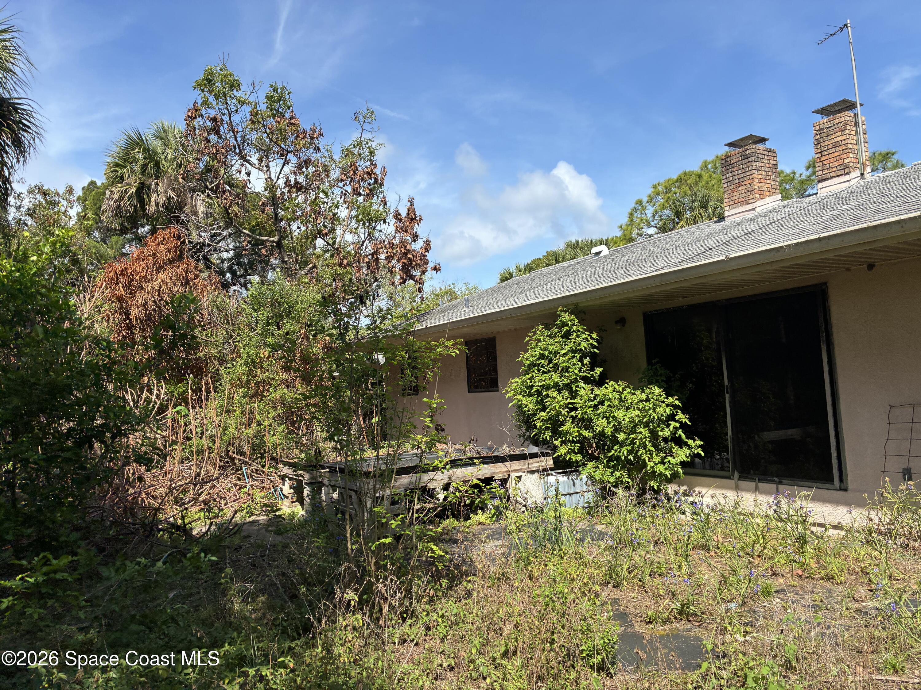 455 East Hall Road Merritt Island, FL 32953 - Photo 5 of 35 IMG_20260331_062029 (5)