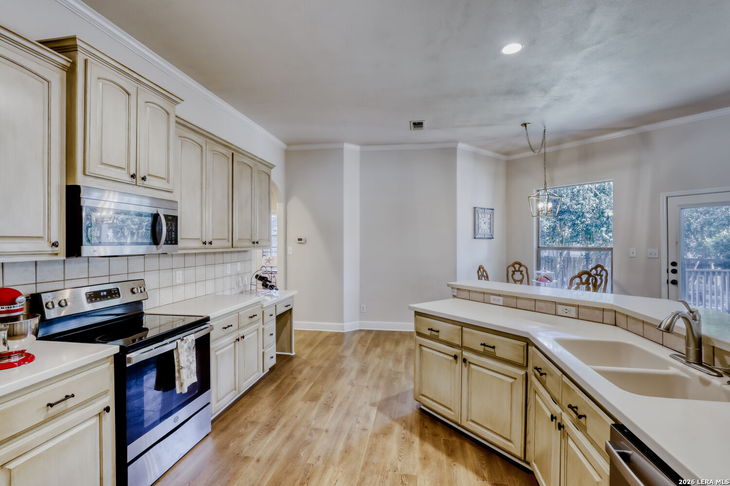 225 Lone Tree Boerne, TX 78006 - Photo 14 of 27