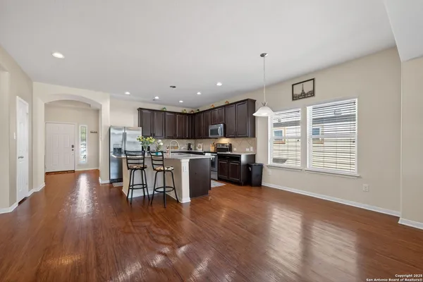 $2,250 | 147 Brook View, Cibolo, TX 78108