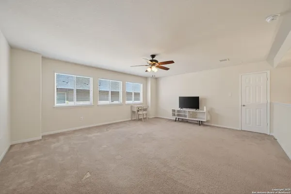$2,250 | 147 Brook View, Cibolo, TX 78108