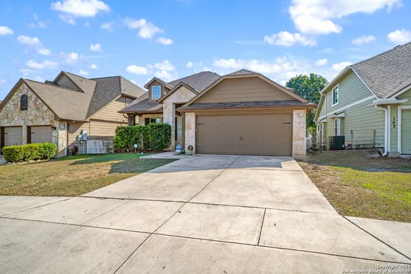 $2,250 | 147 Brook View, Cibolo, TX 78108
