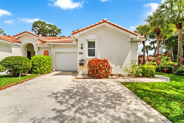 $3,600 | 5021 South La Sedona Circle, Delray Beach, FL 33484