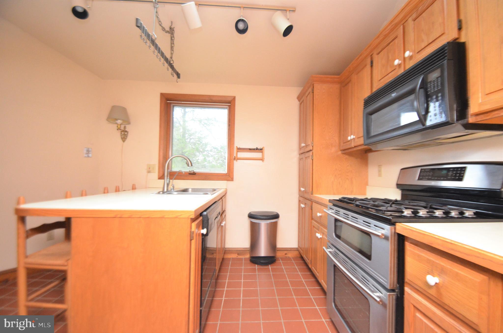 2400 Ridge Road Perkasie, PA 18944 - Photo 6 of 25