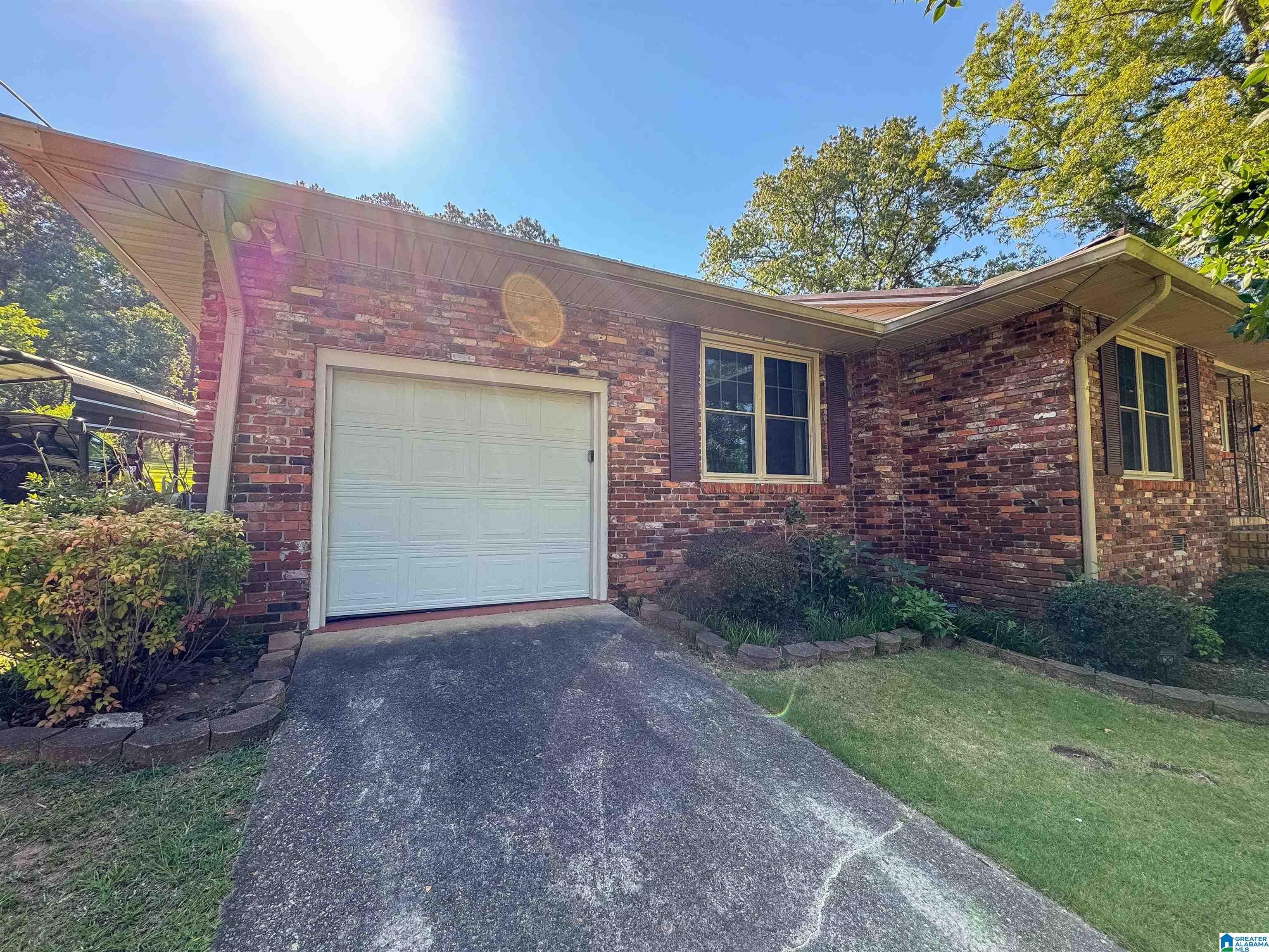 310 Monte Vista Road Oxford, AL 36203 - Photo 4 of 46