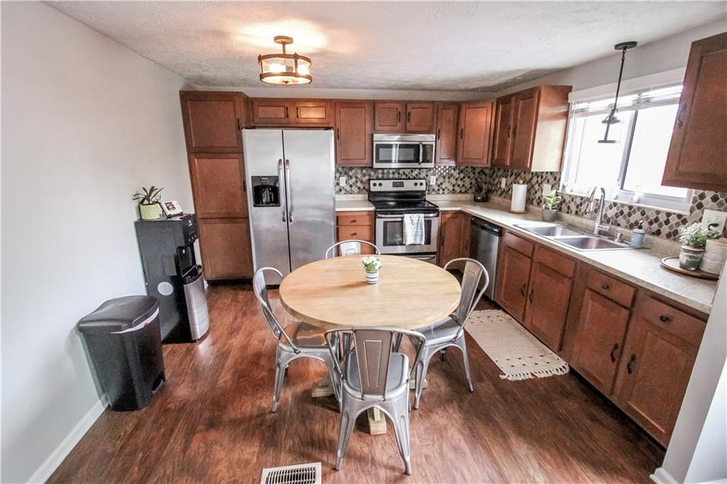 6012 Milhouse Road Indianapolis, IN 46221 - Photo 8 of 47 Gallery Image 8