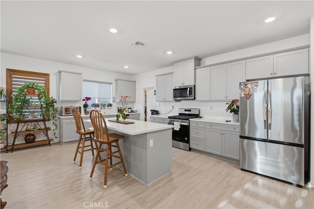 7675 Orangebrook Cove Riverside, CA 92507 - Photo 10 of 30