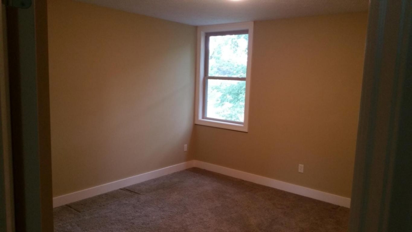 914 Bowes Road, Unit 2 Lowell, MI 49331 - Photo 9 of 10 914 Bedroom