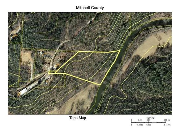 a view of a tennis court