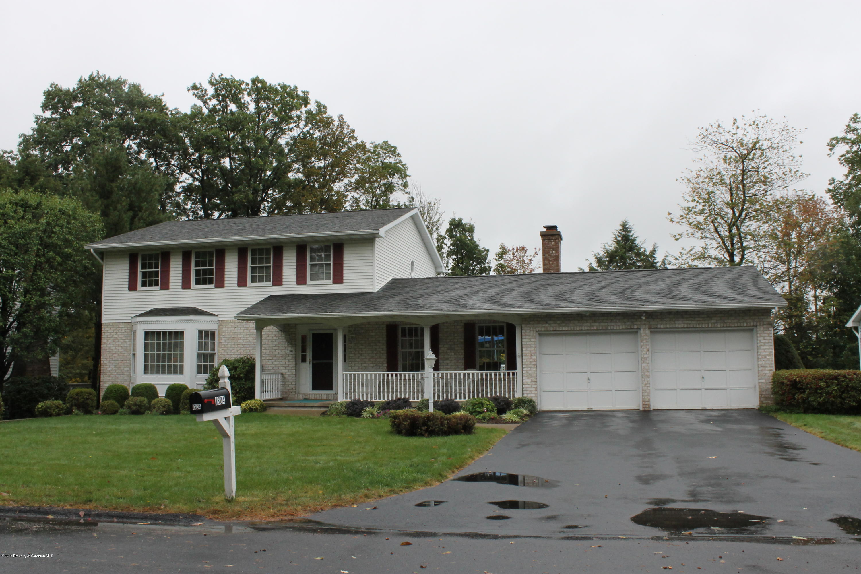 1304 Oakmont Road Clarks Summit, PA 18411 - Photo 1 of 28 Gallery Image 1