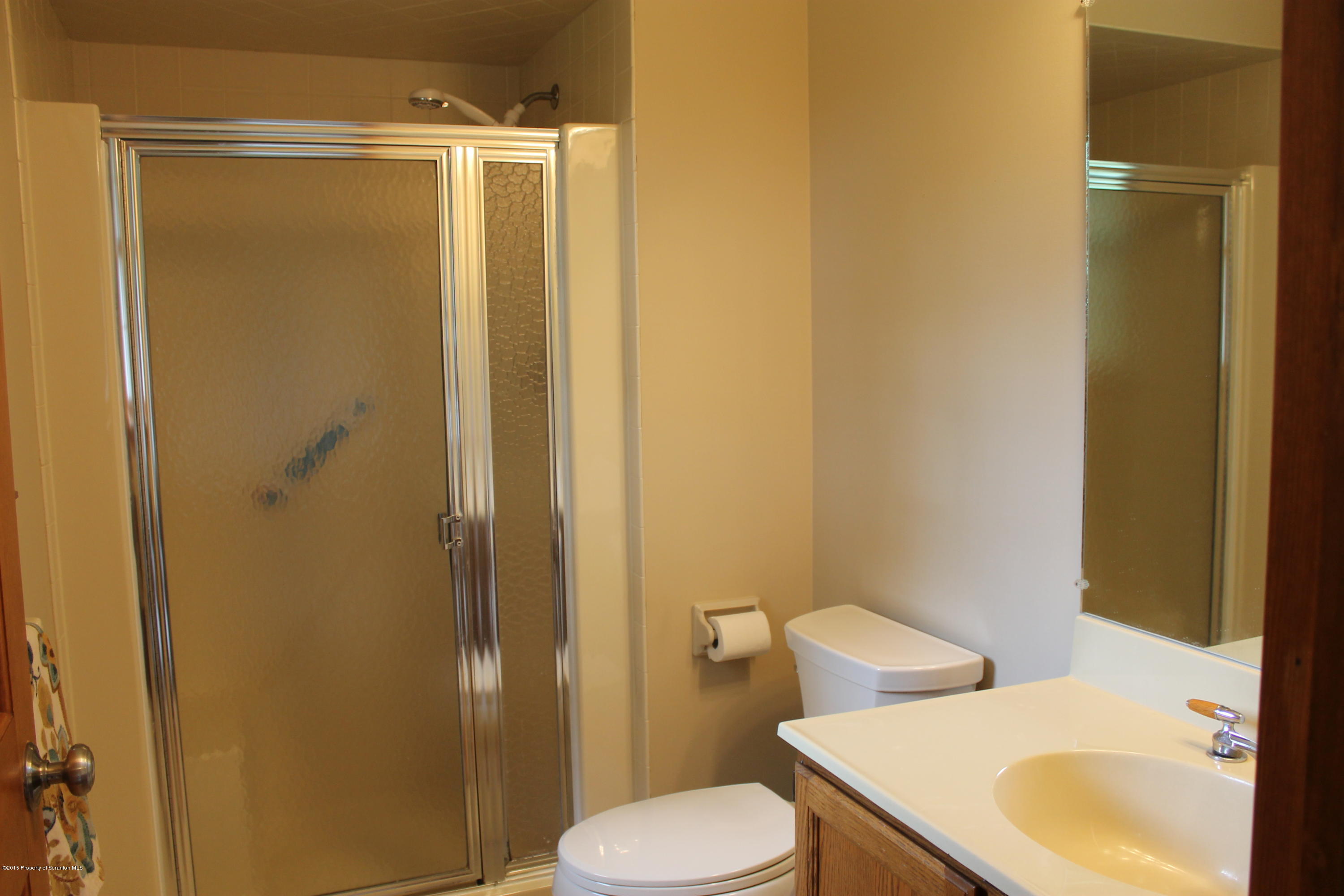1304 Oakmont Road Clarks Summit, PA 18411 - Photo 18 of 28 Gallery Image 18