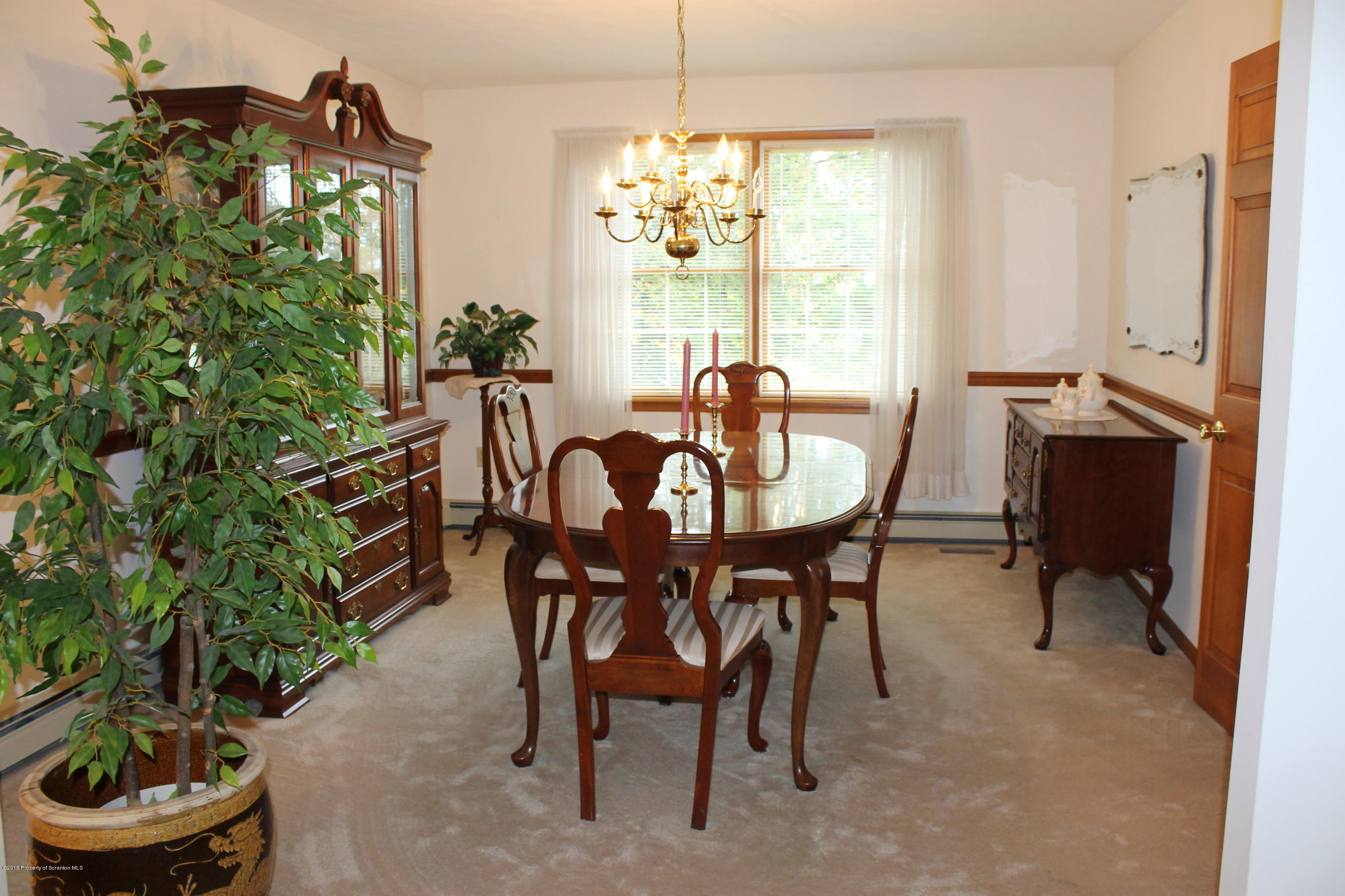 1304 Oakmont Road Clarks Summit, PA 18411 - Photo 6 of 28 Gallery Image 6