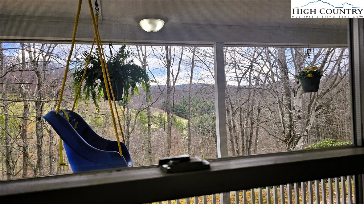 146 Grandpas Farm Road Fleetwood, NC 28626 - Photo 12 of 40