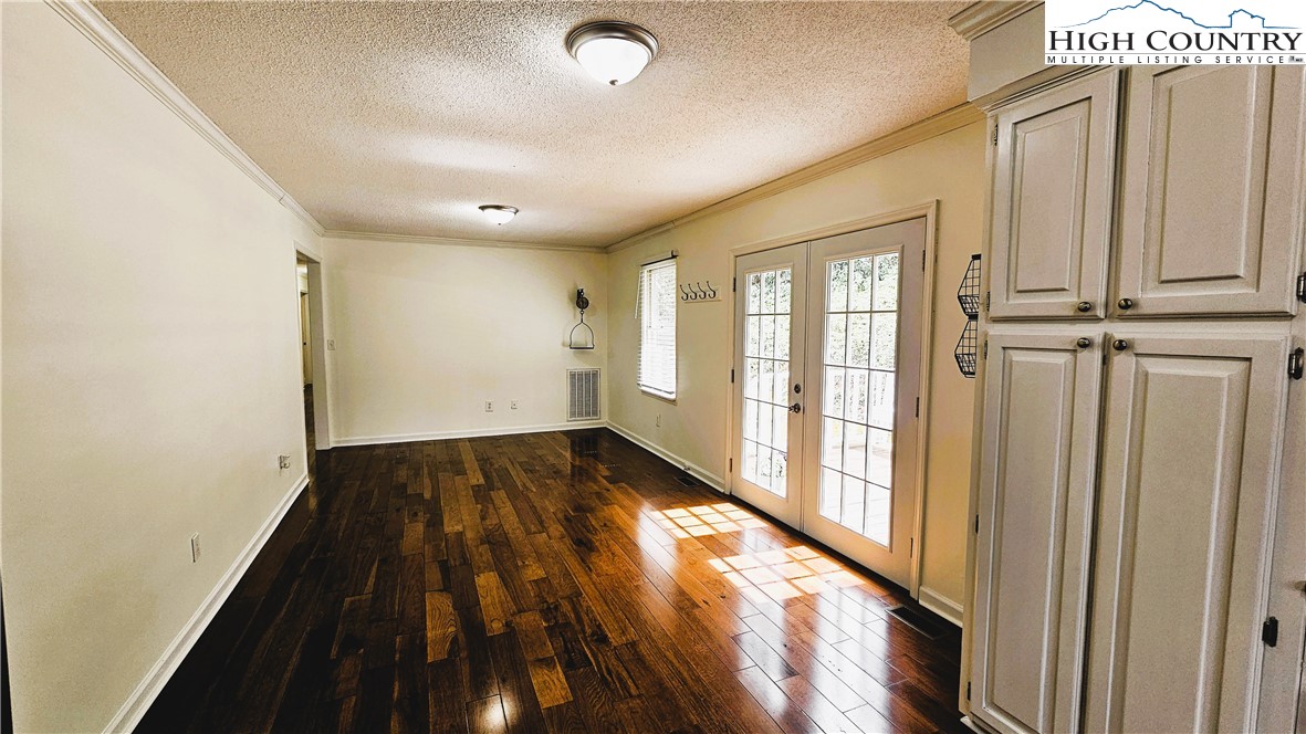 146 Grandpas Farm Road Fleetwood, NC 28626 - Photo 14 of 40