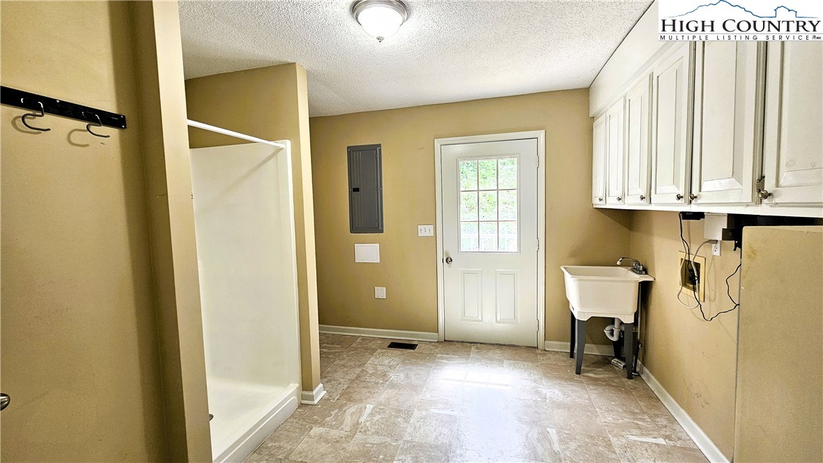 146 Grandpas Farm Road Fleetwood, NC 28626 - Photo 30 of 40