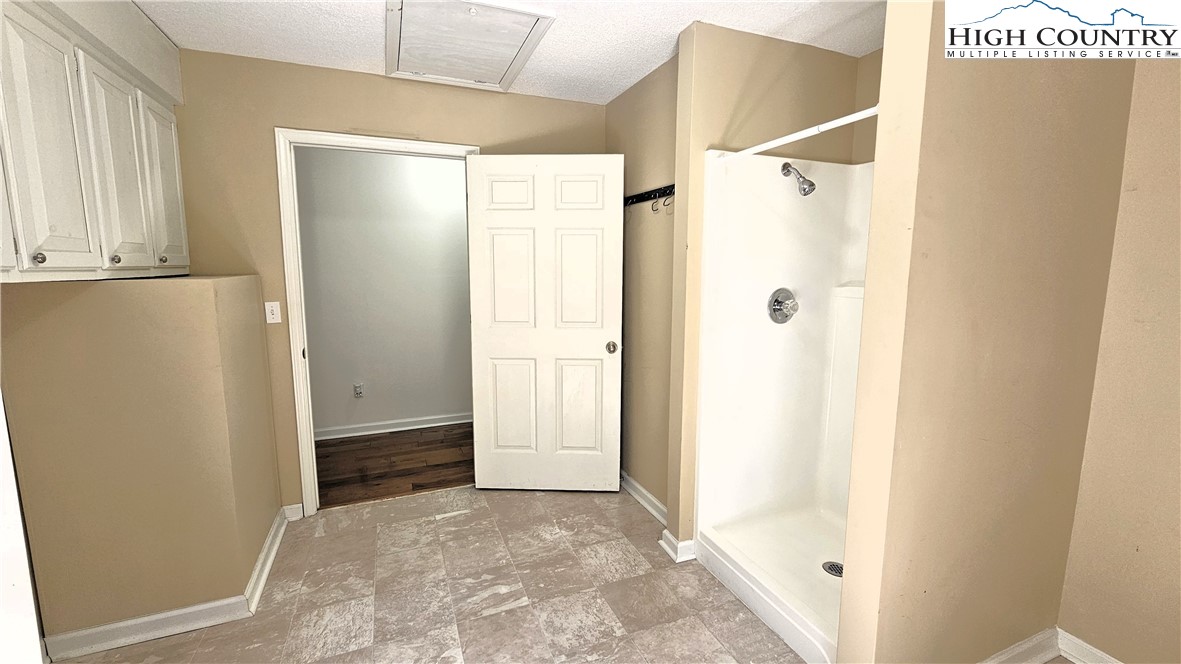 146 Grandpas Farm Road Fleetwood, NC 28626 - Photo 32 of 40