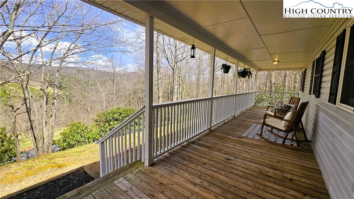 146 Grandpas Farm Road Fleetwood, NC 28626 - Photo 5 of 40