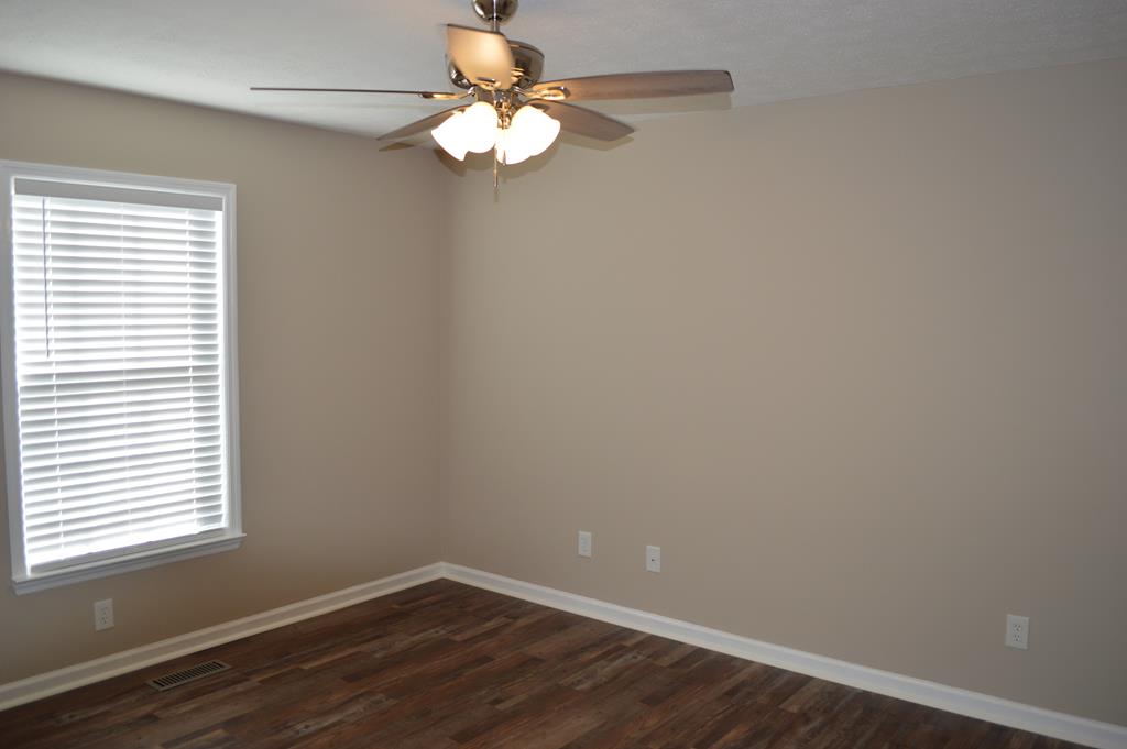 1025 Holcomb Road Ringgold, GA 30736 - Photo 14 of 37 Gallery Image 14